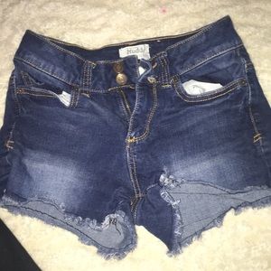 Mudd flx stretch high waisted shorts